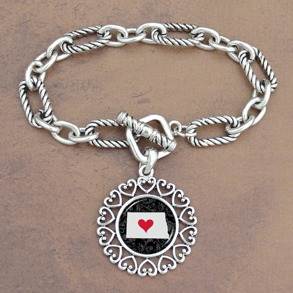 Twisted Chain Link Toggle Clasp Heartland Bracelet with North Dakota State Charm